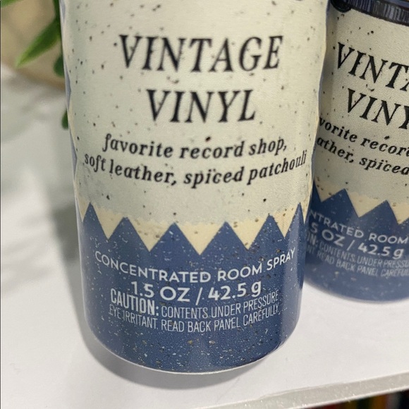 Bath & Body Works “Vintage Vinyl”  2 New Concentrated Room Sprays - Picture 3 of 5